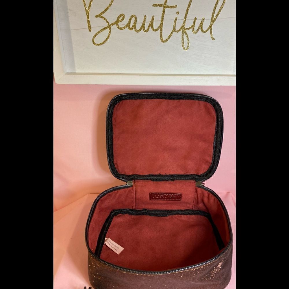 NWOT “jazz train case” Under One Sky - Picture 6 of 6